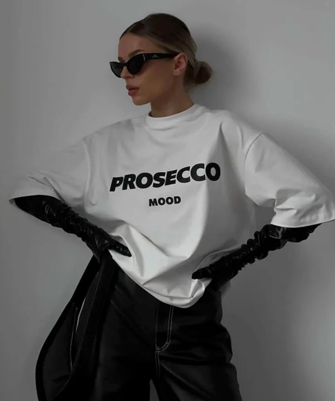 Barbara™ - Oversized T-Skjorte med Grafisk Trykk